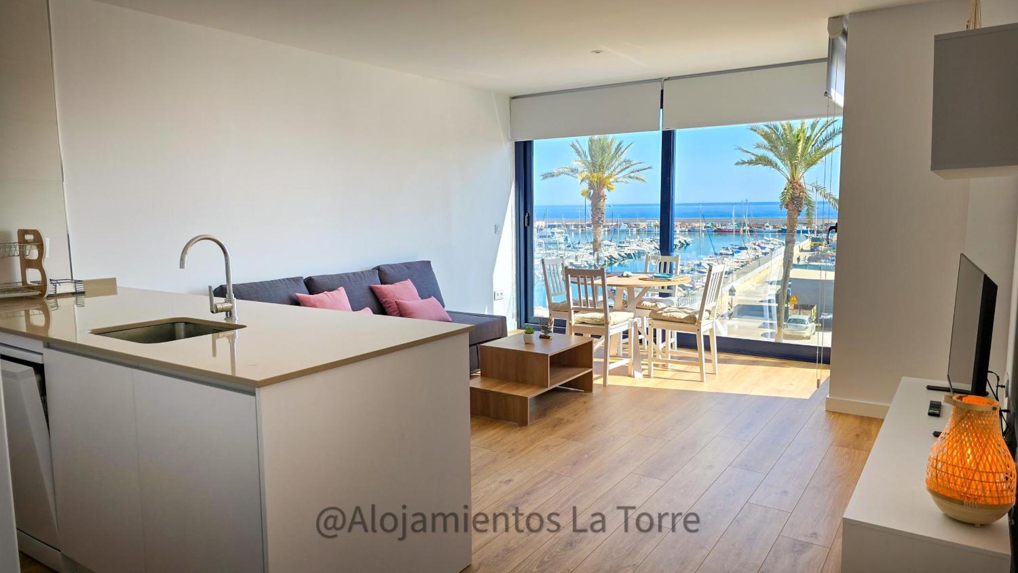 Puerto Caleta Dream - Alojamientos La Torre Caleta De Velez Dış mekan fotoğraf